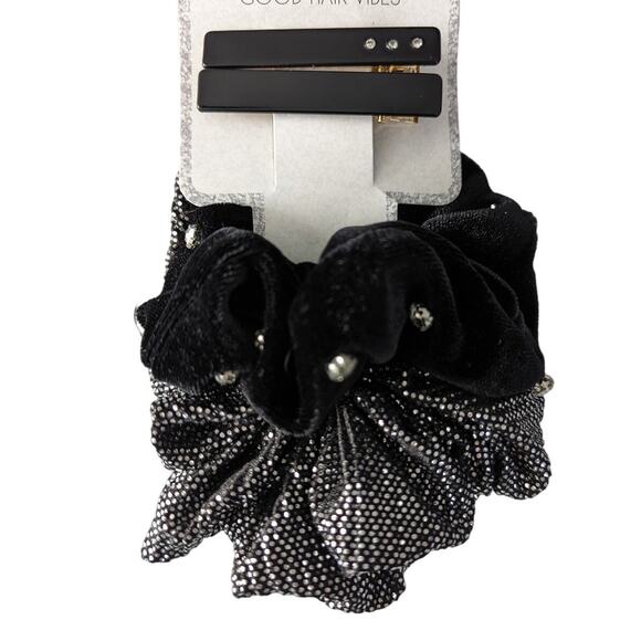 Berry Good Hair Holiday Velvet Sparkle Scrunchie and Barrette Set - Picture 3 of 5
